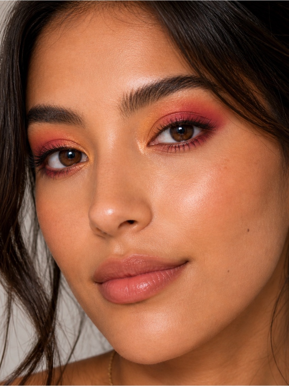 Artist Couture Caliente eyeshadow Palette new